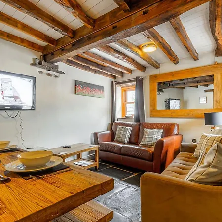 2 Bed In Oc-lr045 Feriehus